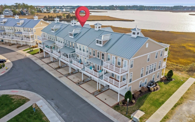 Hidden Paradise Coastal Views!