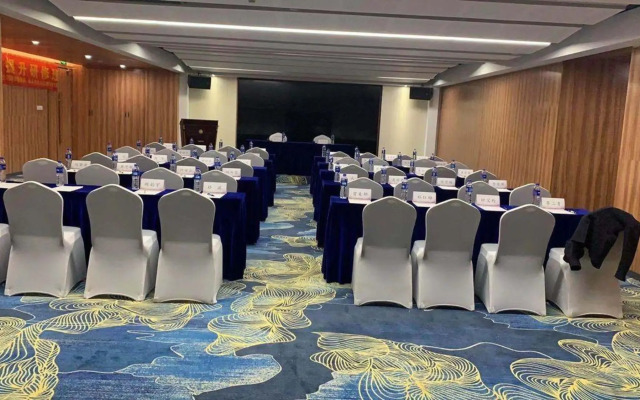 Guangzhou Superior Hotel