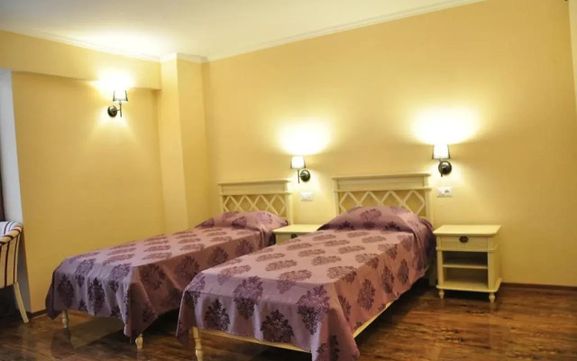 Vigo Hotel
