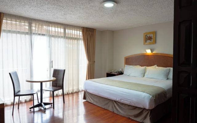 Santa Monica Hotel