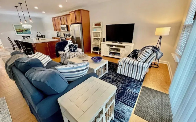 Schooner Drive 33521