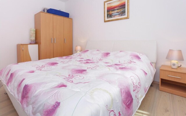 Stunning Home in Podstrana With Wifi and 1 Bedrooms