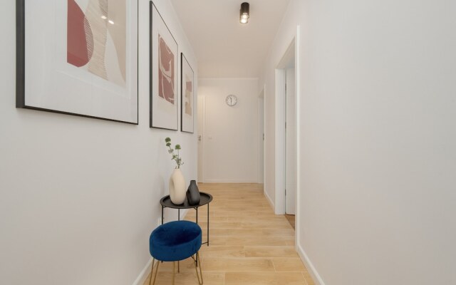 Apartment in Wroclaw by Renters Prestige