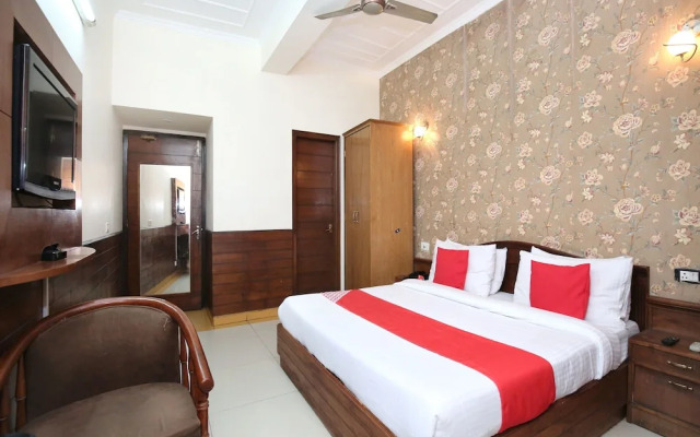 OYO Rooms Piccadily Chowk Sec 22 C Chandigarh