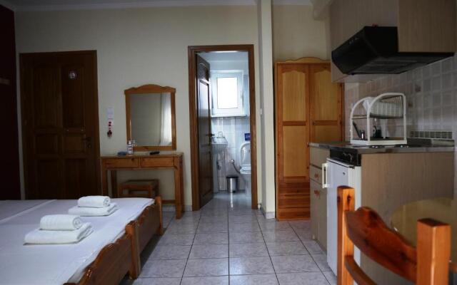 Delphin Rooms Sivota