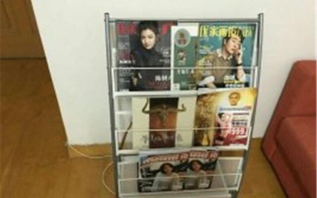 Facebook Emoji Guesthouse