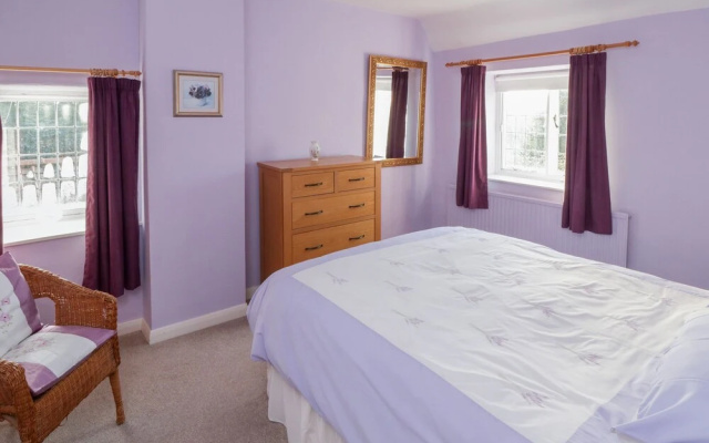 Howe Green Cottage