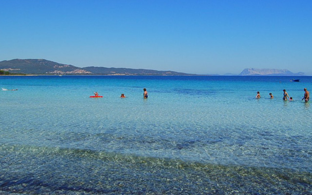 Beach Hotel Budoni