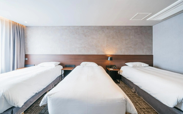 Hotel With Jeju