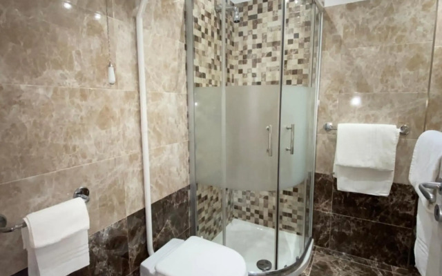 Hotel Tysandros