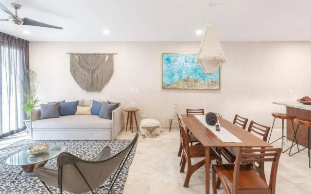 102 Amena Hidden Gem in the Jungle minutes from Sea