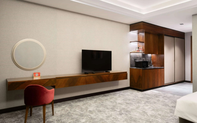 Ramada Hotel & Suites by Wyndham Erbil 32 Park