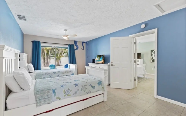 Coccoloba 3 Bedroom Home by RedAwning