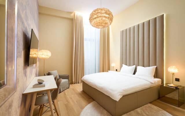 VISIONAPARTMENTS Nicolae Caramfil