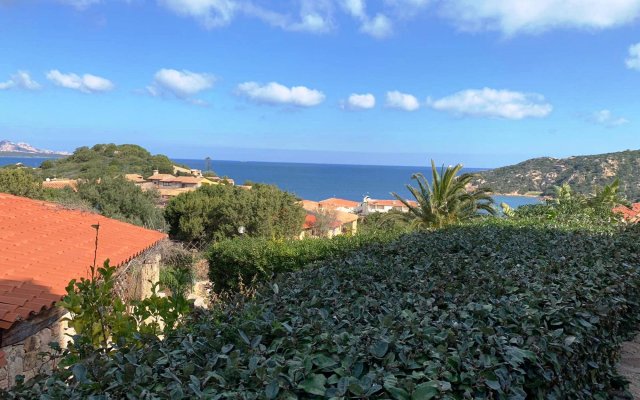 Apartment for 5 people Baia Sardinia just 250 meters from the sea