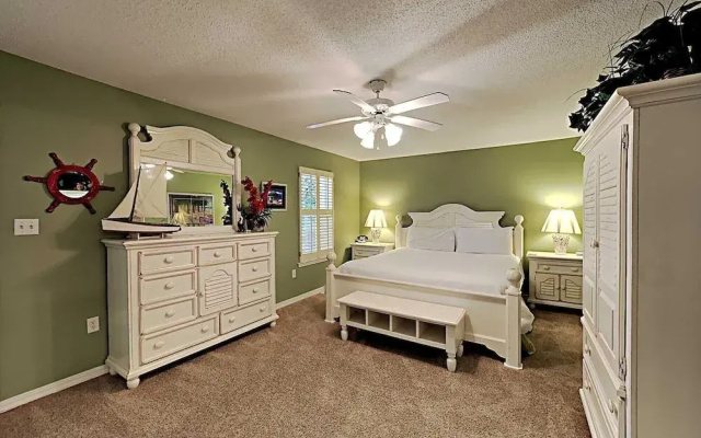 South Haven by Southern Vacation Rentals