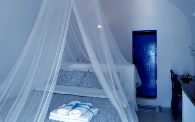 Antithesis Hotel
