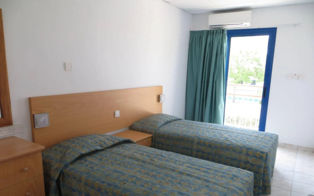 Green Bungalows Hotel Apartments