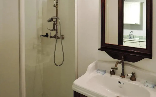 Apartment in Vinci With Pool & Wellness