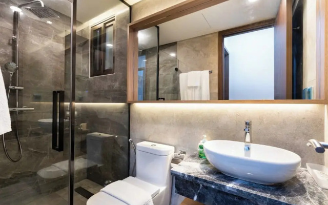 2BR Luxury in District 7