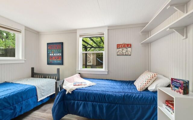 Charming Old Town Bungalow w/ FREE Cruiser Bikes