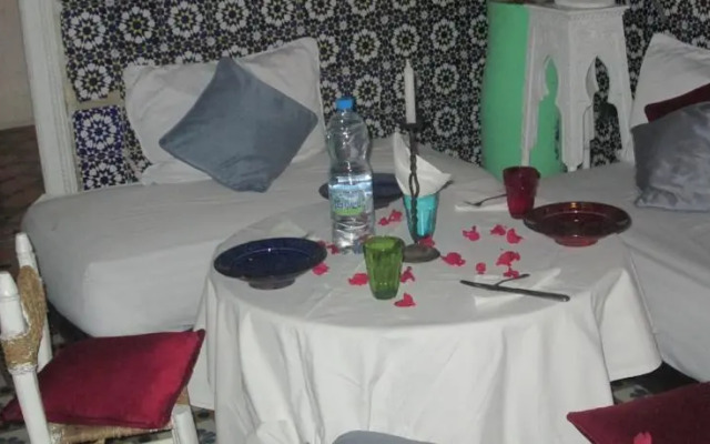 Los Colores de lOriente