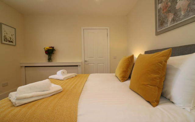 Railway Cottage - Maryhill