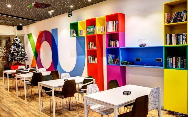Urban Youth Hostel