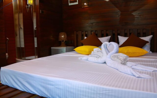 Coco Palm Villa and Cabanas