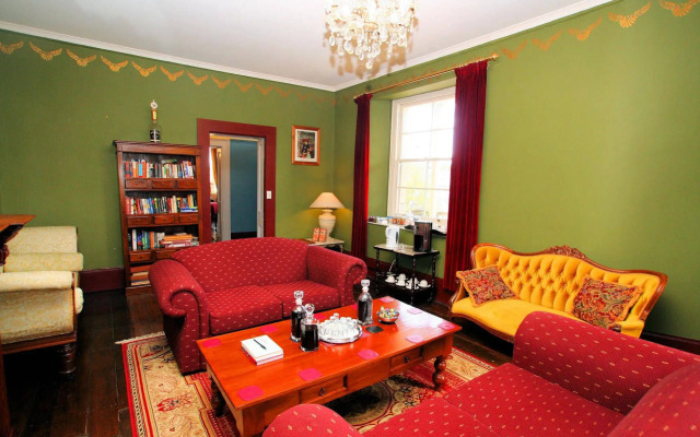 The Lodge on Elizabeth