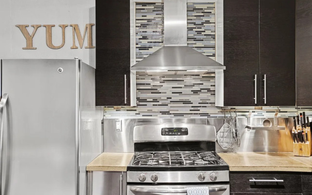 City Oasis with Inviting Flair