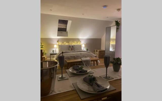 Prospect Perch - Studio Apartment, Wells