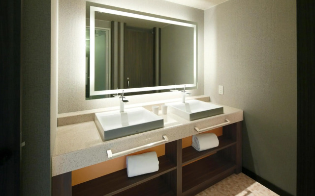 Kyoto Tower Hotel