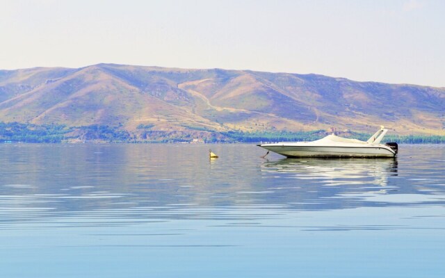 Serik & Geora Guesthouse