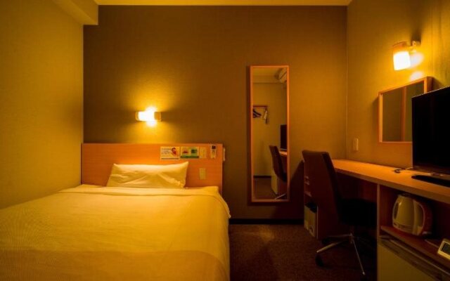 Super Hotel Yokkaichi/Along National Highway 1 (Kokudo Ichigou-Zoi)