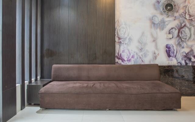 OYO 2533 Hotel Pride