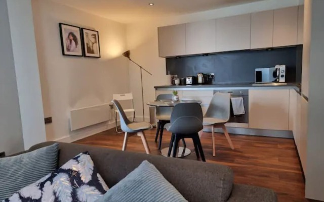 ✰Modern 2 Bedroom Apt in Manchester City+En-Suite✰