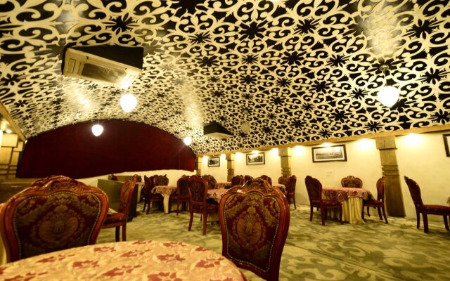 Hotel Aksa Srinagar