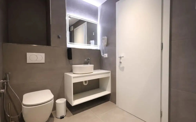 Grandstay Studios 101