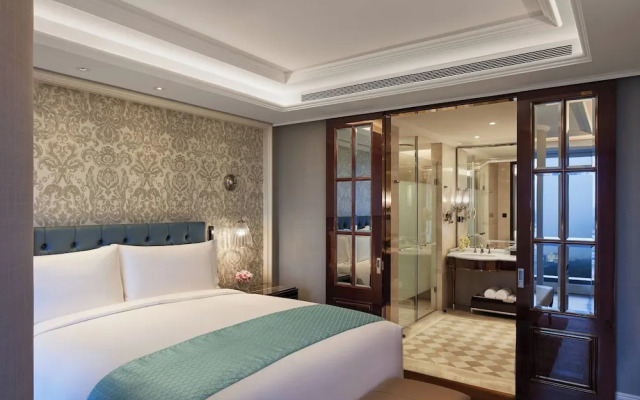 The Ritz-Carlton, Pune