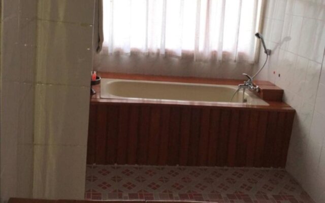 KMA Inle Hotel