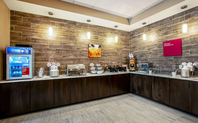 Comfort Suites Fishkill near Interstate 84