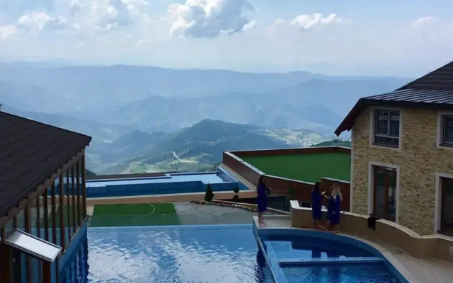 Studio Milmari ,Premier 18