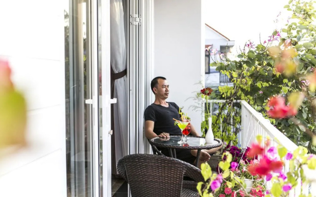 Hoi An White Villa