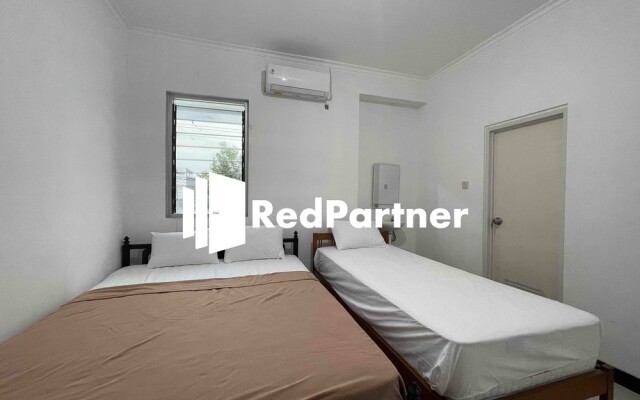 Hotel Pusponjolo Syariah Semarang RedPartner