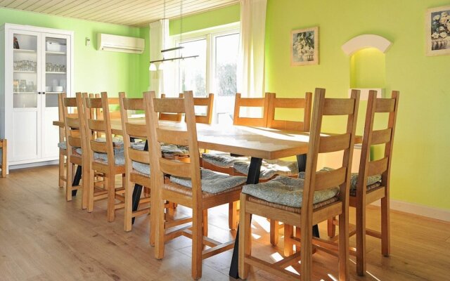8 Person Holiday Home in Oksbol