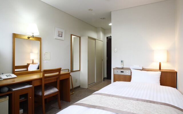 Toyooka Park Hotel