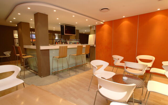 First Group Breakers Resort