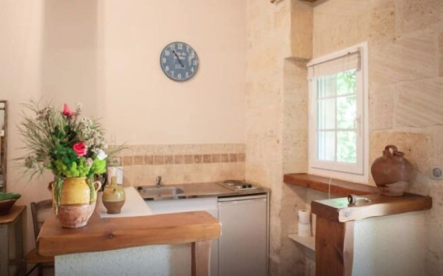 Château Latour Segur Suites & Spa