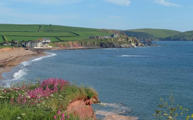 12 Thurlestone Rock